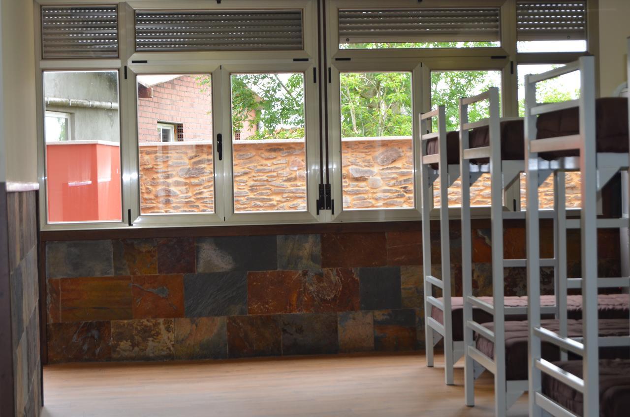 Albergue Del Peregrino Arzua Luaran gambar